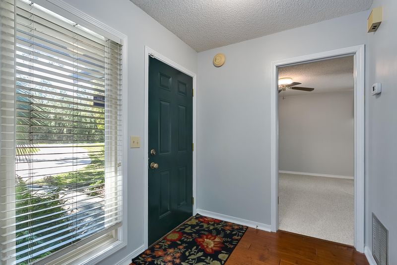 14695 Mandarin Rd, Jacksonville, FL 32223