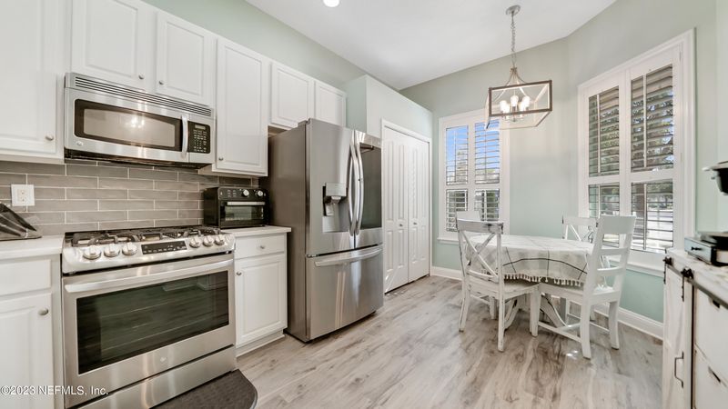 14704 Falling Waters Dr, Jacksonville, FL 32258