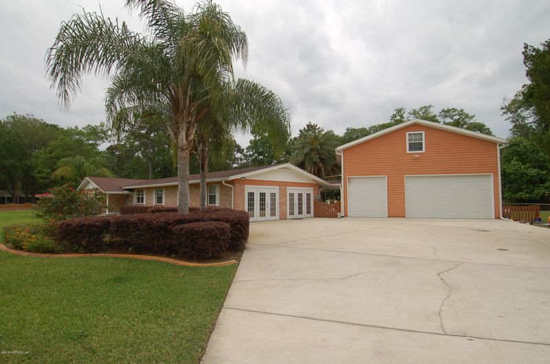 14706 Compass Dr, Jacksonville, FL 32226