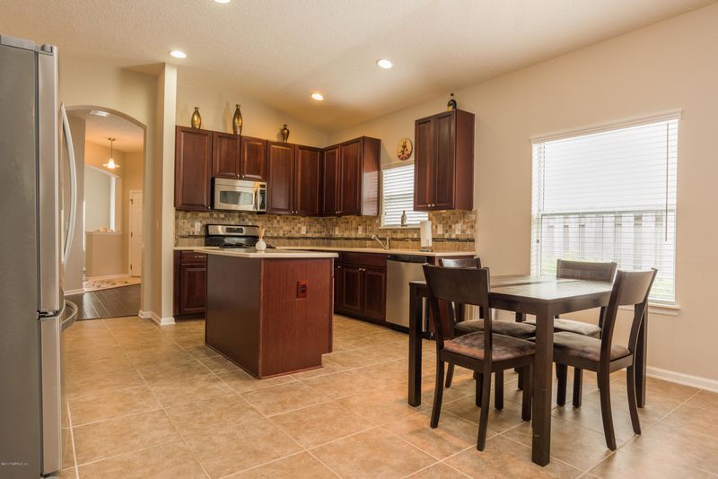 14737 Falling Waters Dr, Jacksonville, FL 32258