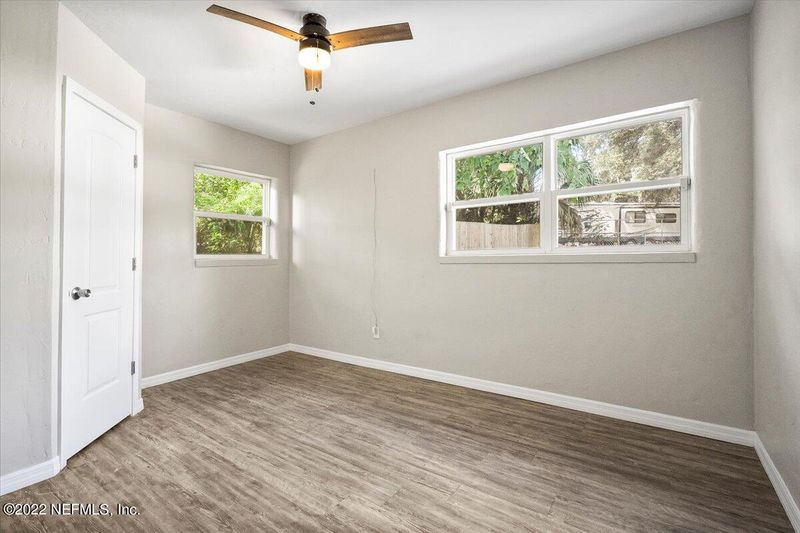 1478 Domas Dr, Jacksonville, FL 32211