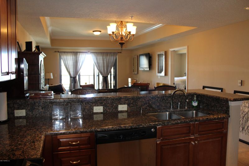 1478 Riverplace Blvd #1504, Jacksonville, FL 32207