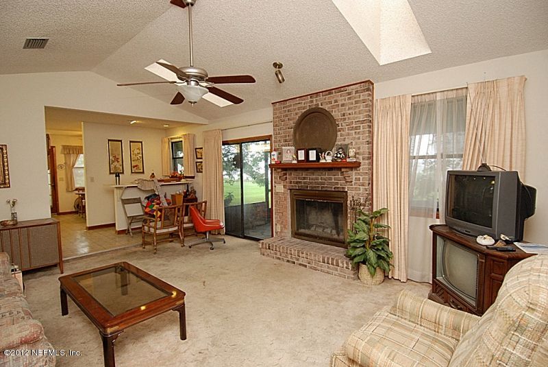 1480 Belleshore Cir, Jacksonville, FL 32218
