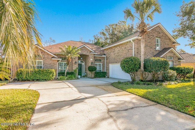 1480 Blue Heron Ln N, Jacksonville Beach, FL 32250