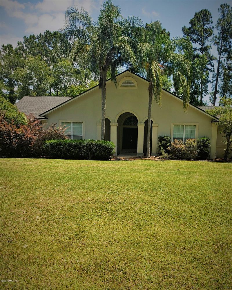 14805 Cape Dr E, Jacksonville, FL 32226