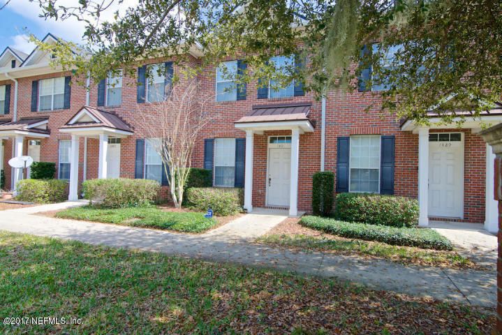 1481 Fieldview Dr, Jacksonville, FL 32225