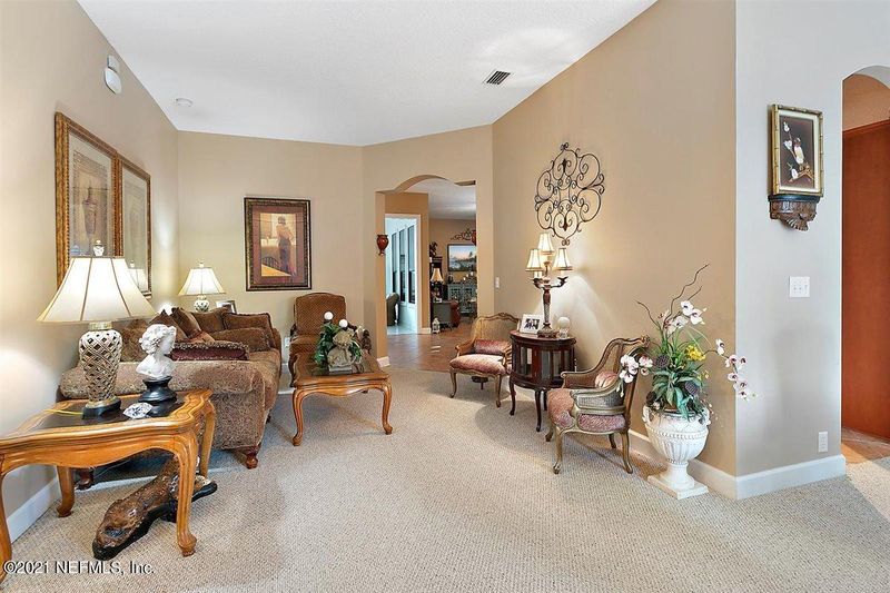 14818 Ingle Ln, Jacksonville, FL 32223