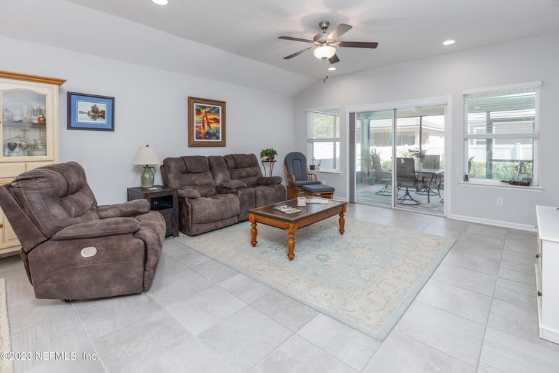14853 Corklan Branch Cir, Jacksonville, FL 32258