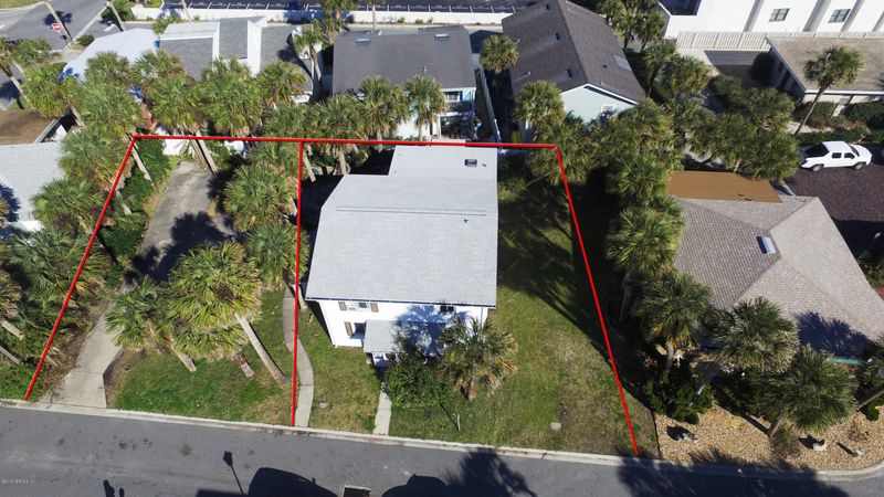 15 26th Ave S, Jacksonville Beach, FL 32250