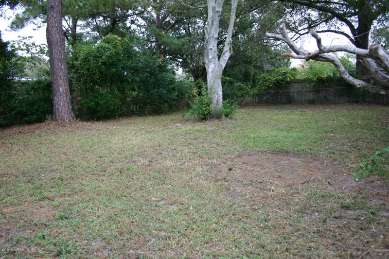 15 Saratoga Cir N, Atlantic Beach, FL 32233