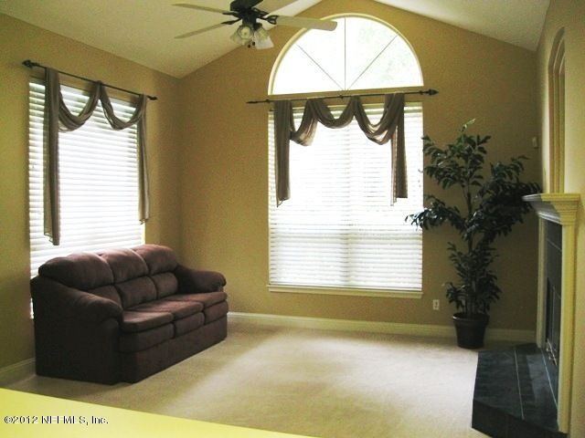 1500 Highland Forest Dr, Jacksonville, FL 32259