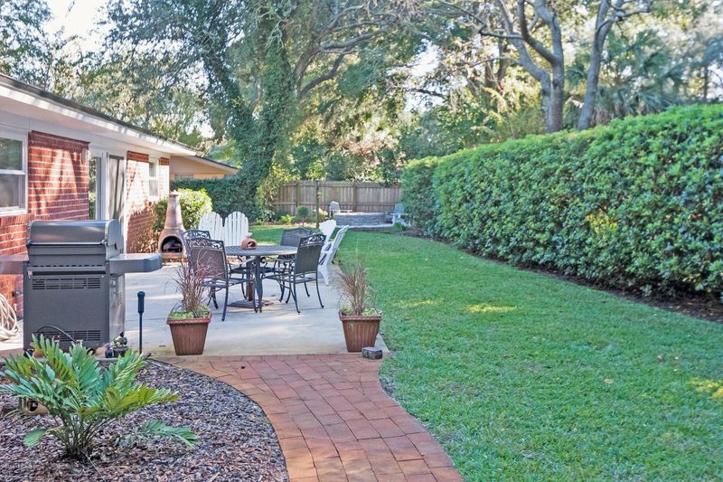 1500 Neptune Grove Dr W, Neptune Beach, FL 32266