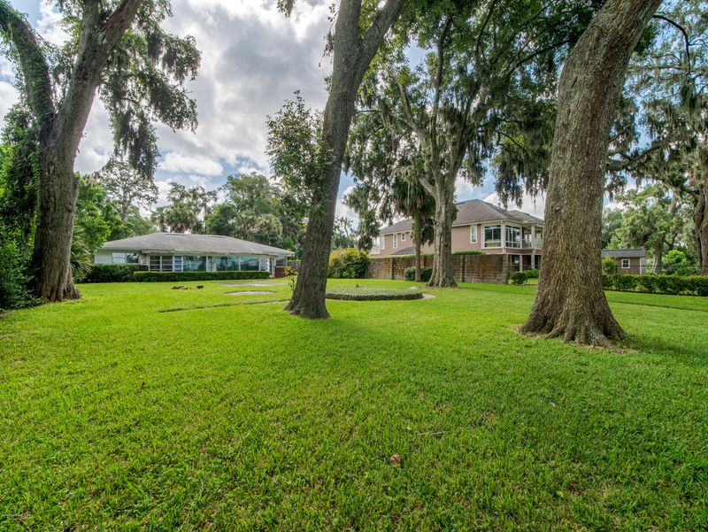 1500 River Bluff Rd N, Jacksonville, FL 32211