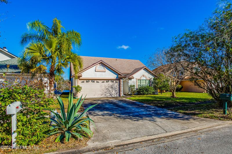 1504 Beecher Ln, Orange Park, FL 32073