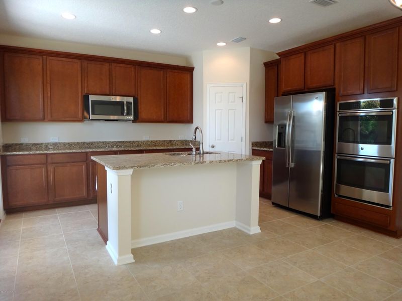 151 Plaza Del Rio Dr, St Augustine, FL 32084
