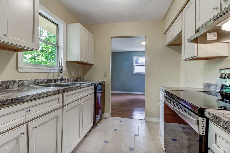 1510 W 32nd St, Jacksonville, FL 32209
