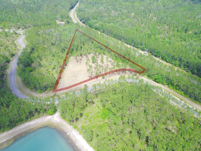 15122 Ingle Dr, Bryceville, FL 32009