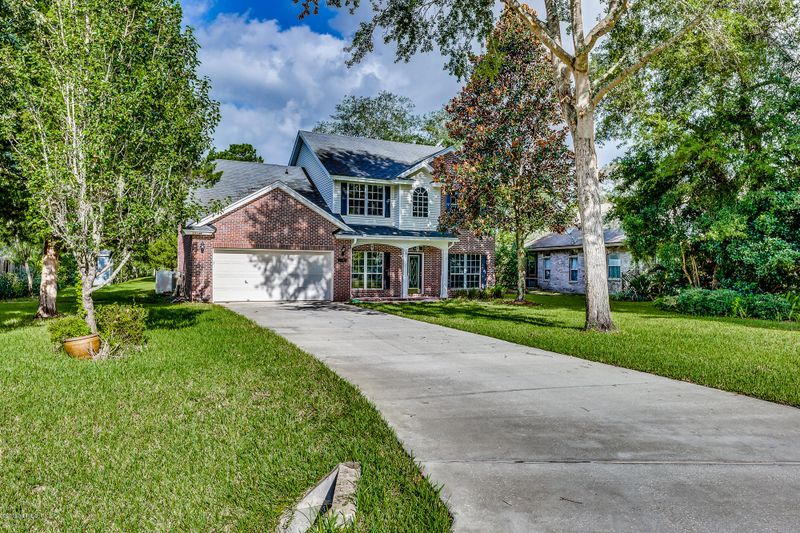 15145 Reef Dr N, Jacksonville, FL 32226