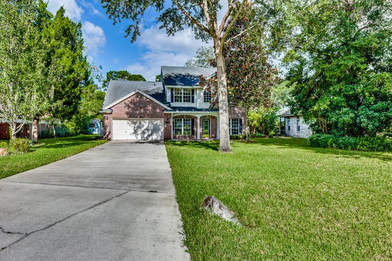 15145 Reef Dr N, Jacksonville, FL 32226
