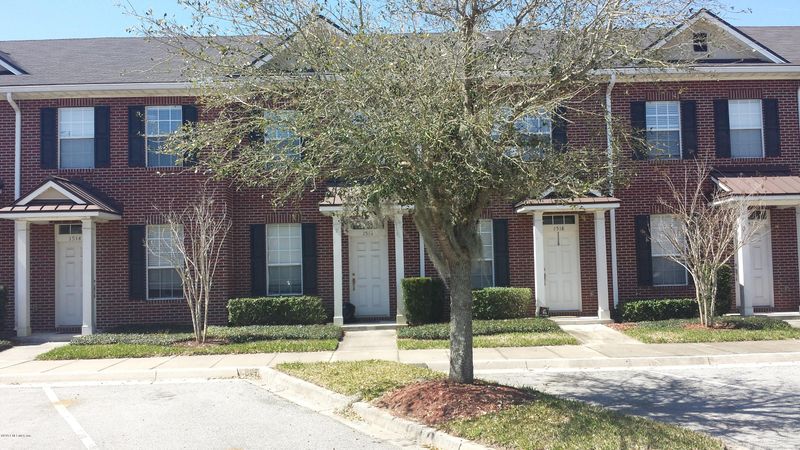 1516 Fieldview Dr, Jacksonville, FL 32225