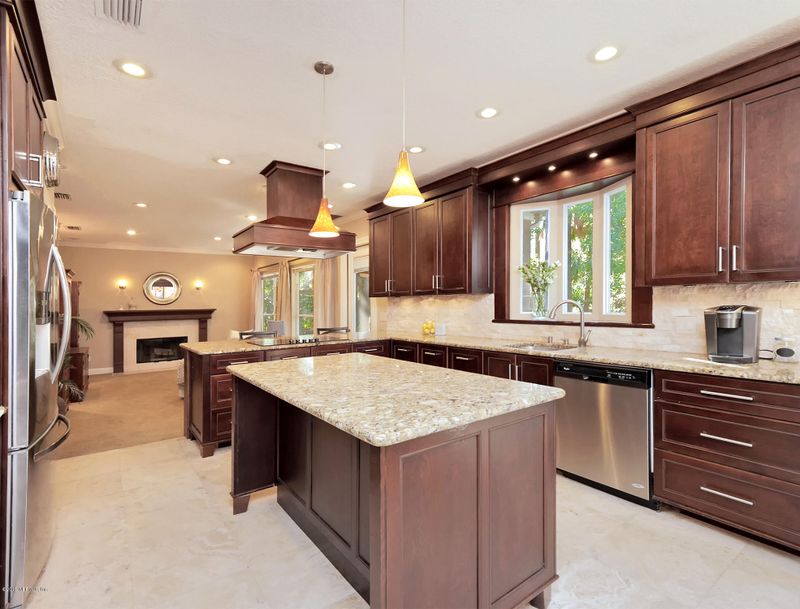 152 N Cove Dr, Ponte Vedra Beach, FL 32082