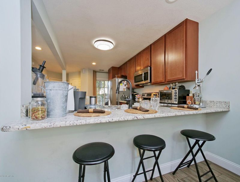 1521 Spindrift Cir W, Neptune Beach, FL 32266