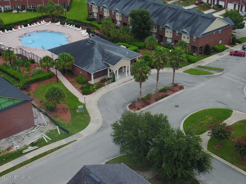 1526 Fieldview Dr, Jacksonville, FL 32225