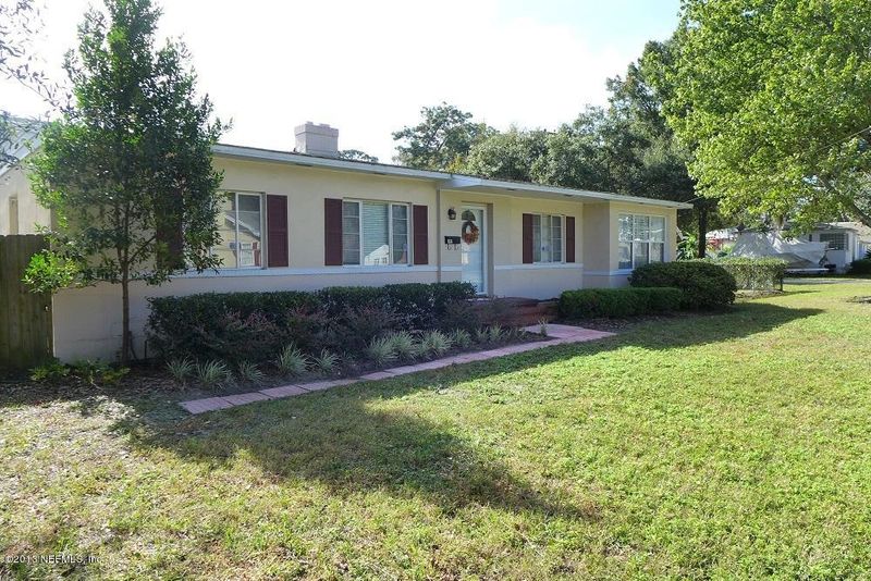 1526 Ridgeland Rd, Jacksonville, FL 32207