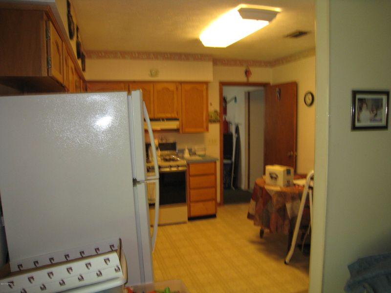 1527 Grove Park Dr, Orange Park, FL 32073
