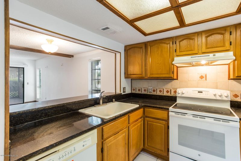 153 Cranes Lake Dr, Ponte Vedra Beach, FL 32082