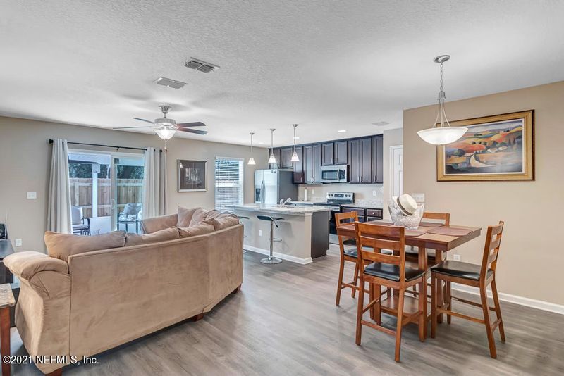 15357 Robert Ave, Jacksonville, FL 32218