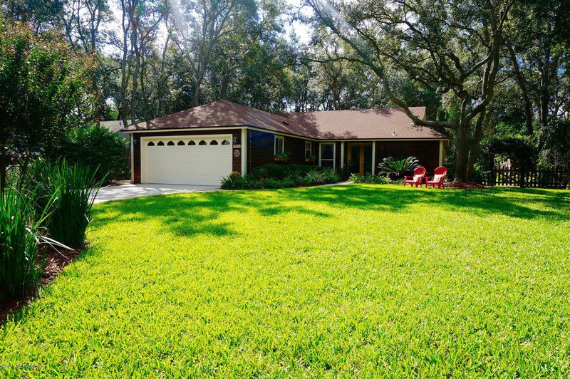 1537 Landing Ln, Neptune Beach, FL 32266