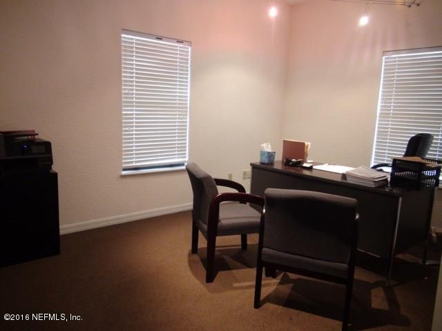 1543 Kingsley Ave #BLDG 2, Orange Park, FL 32073
