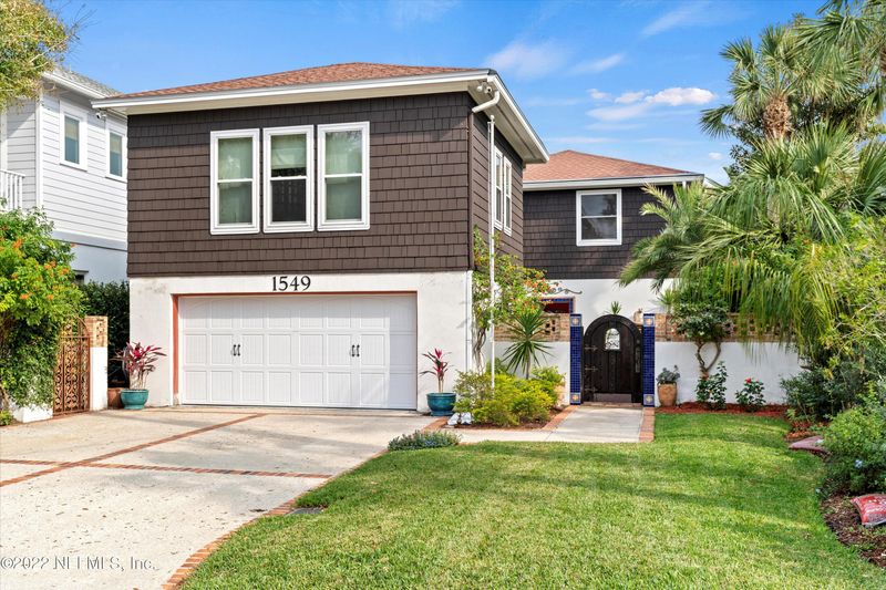 1549 Ocean Blvd, Atlantic Beach, FL 32233