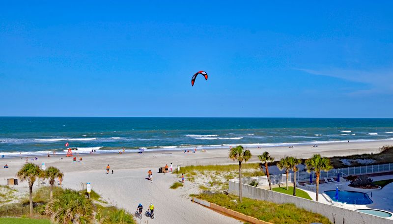 1551 1st St S #404, Jacksonville Beach, FL 32250