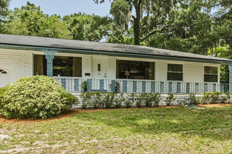 1551 Cellar Cir, Jacksonville, FL 32225