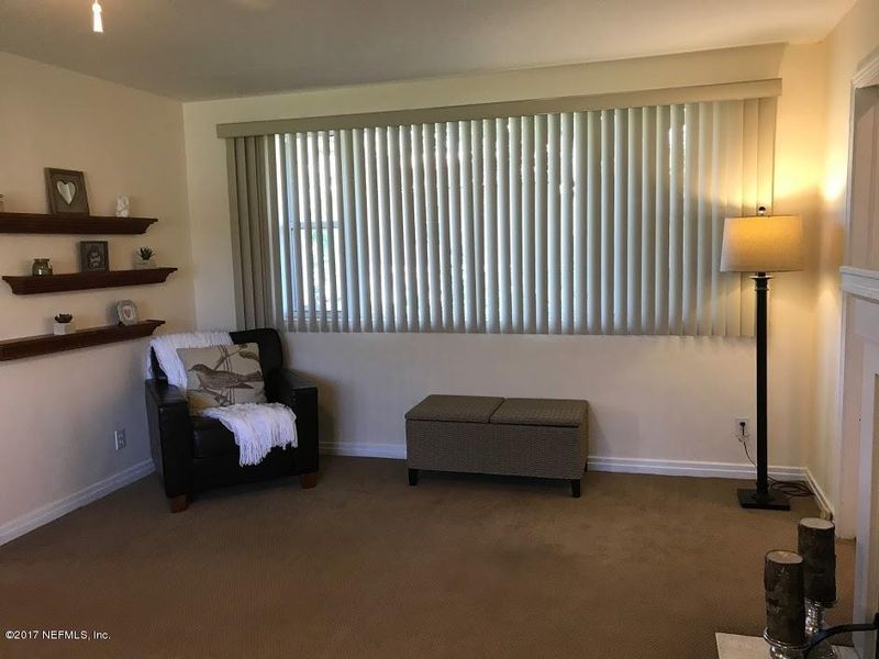 1556 Lake Shore Blvd, Jacksonville, FL 32210