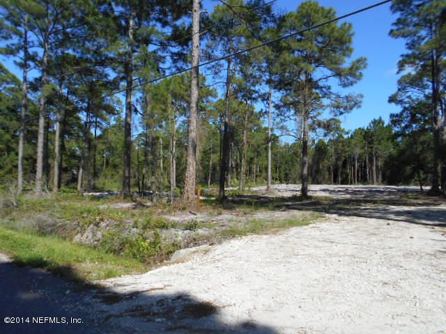15566 Bream Rd, Jacksonville, FL 32226