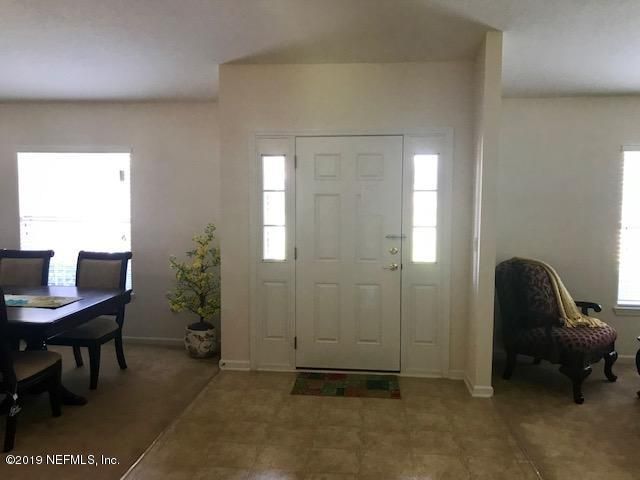 15568 Spotted Saddle Cir, Jacksonville, FL 32218