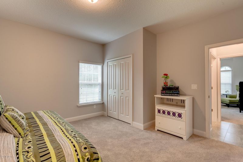 15597 Spotted Saddle Cir, Jacksonville, FL 32218