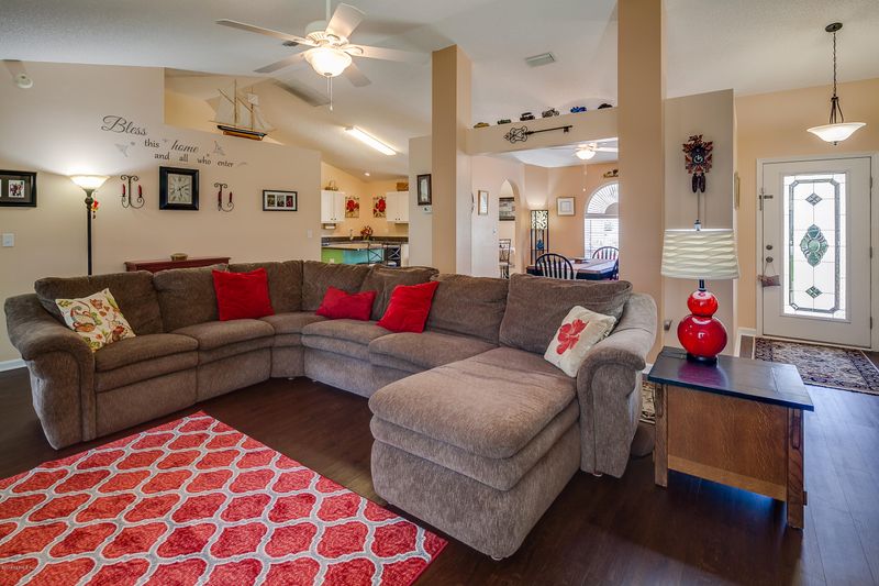 1562 Shelter Cove Dr, Fleming Island, FL 32003