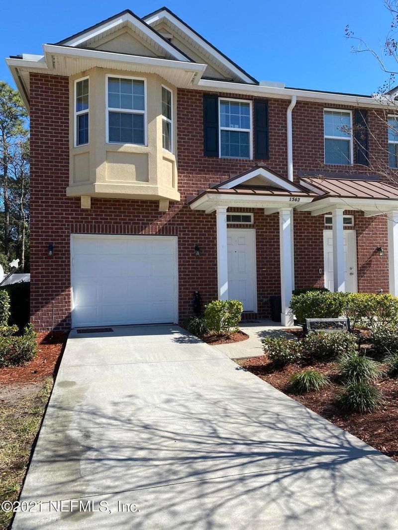 1563 Landau Rd, Jacksonville, FL 32225