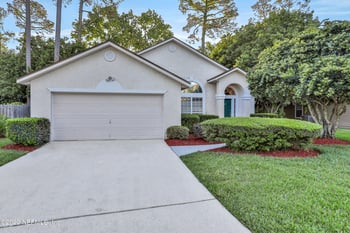 1563 Shelter Cove Dr, Orange Park, FL 32003