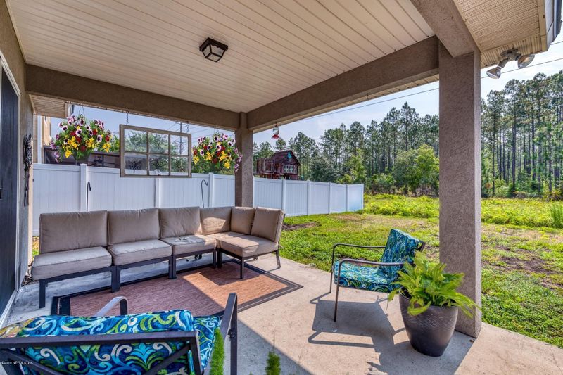 15644 Tisons Bluff Rd, Jacksonville, FL 32218