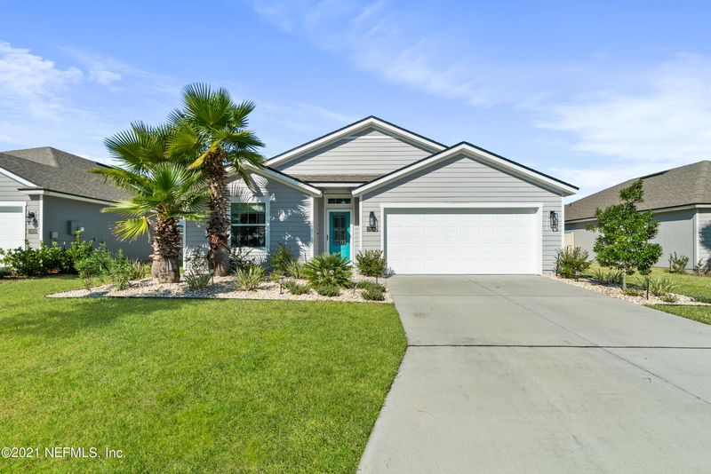 15646 Chir Pine Dr, Jacksonville, FL 32218