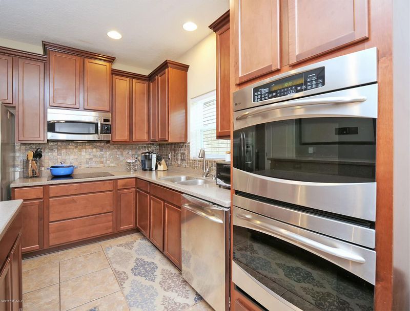 15696 Tisons Bluff Rd, Jacksonville, FL 32218