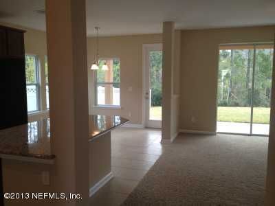157 Castlegate Ln, St Johns, FL 32259