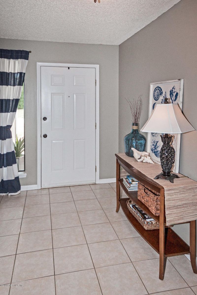 157 Prindle Dr E, Jacksonville, FL 32225