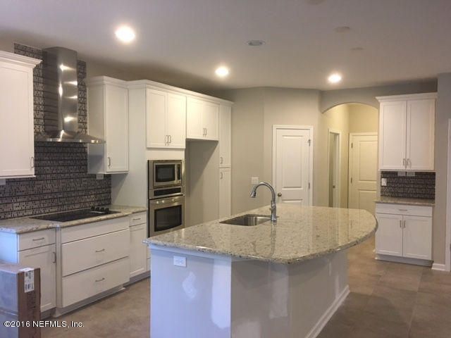 15718 Spotted Saddle Cir, Jacksonville, FL 32218