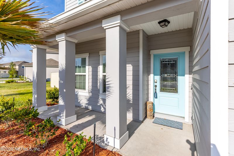 15734 Whitebark Dr, Jacksonville, FL 32218